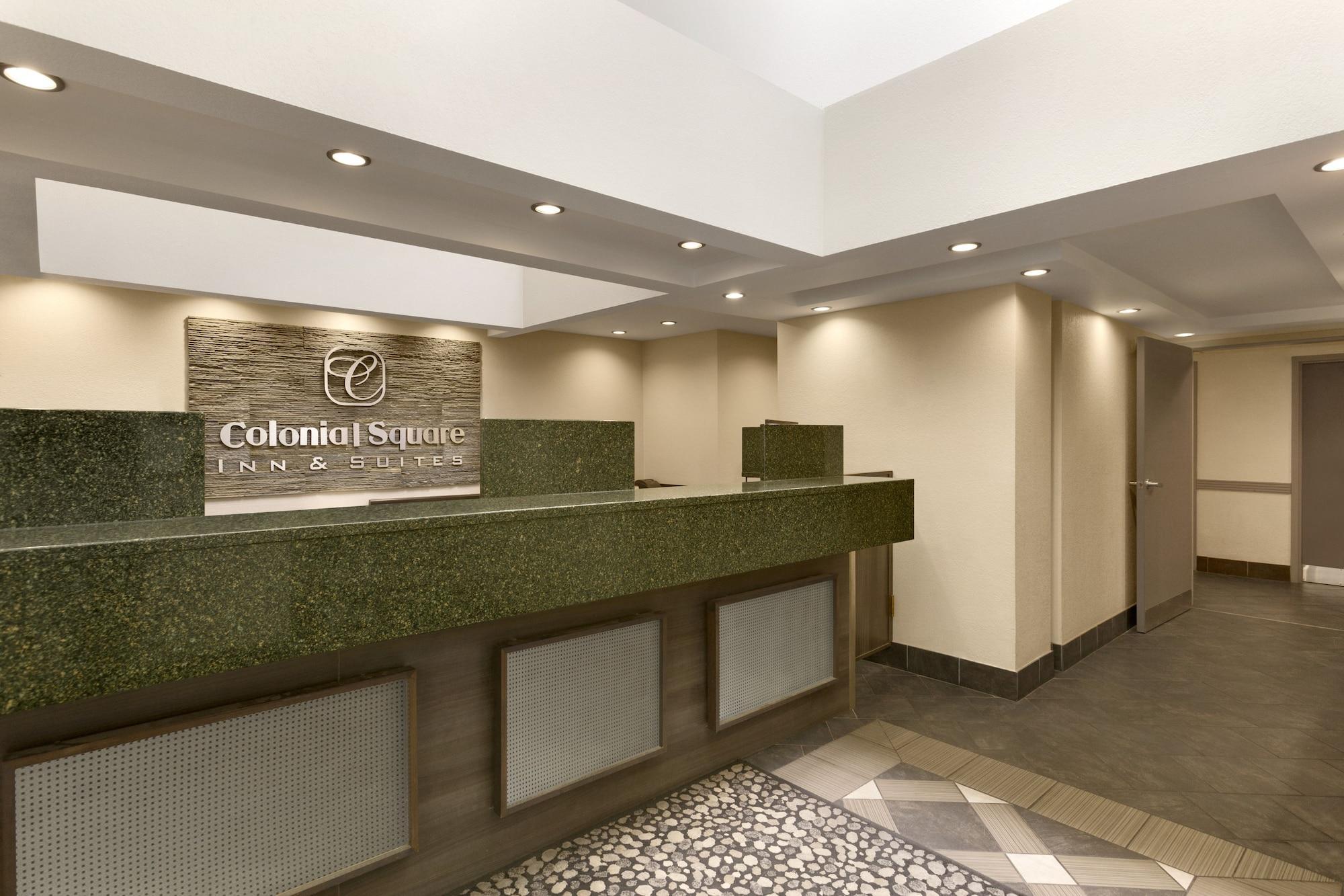 Colonial Square Inn & Suites Saskatoon Exterior photo